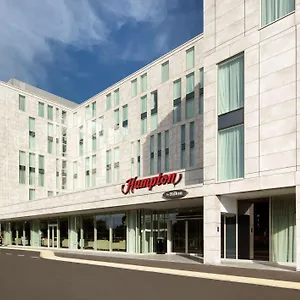 Hampton By Hilton London Stansted Airport Отель