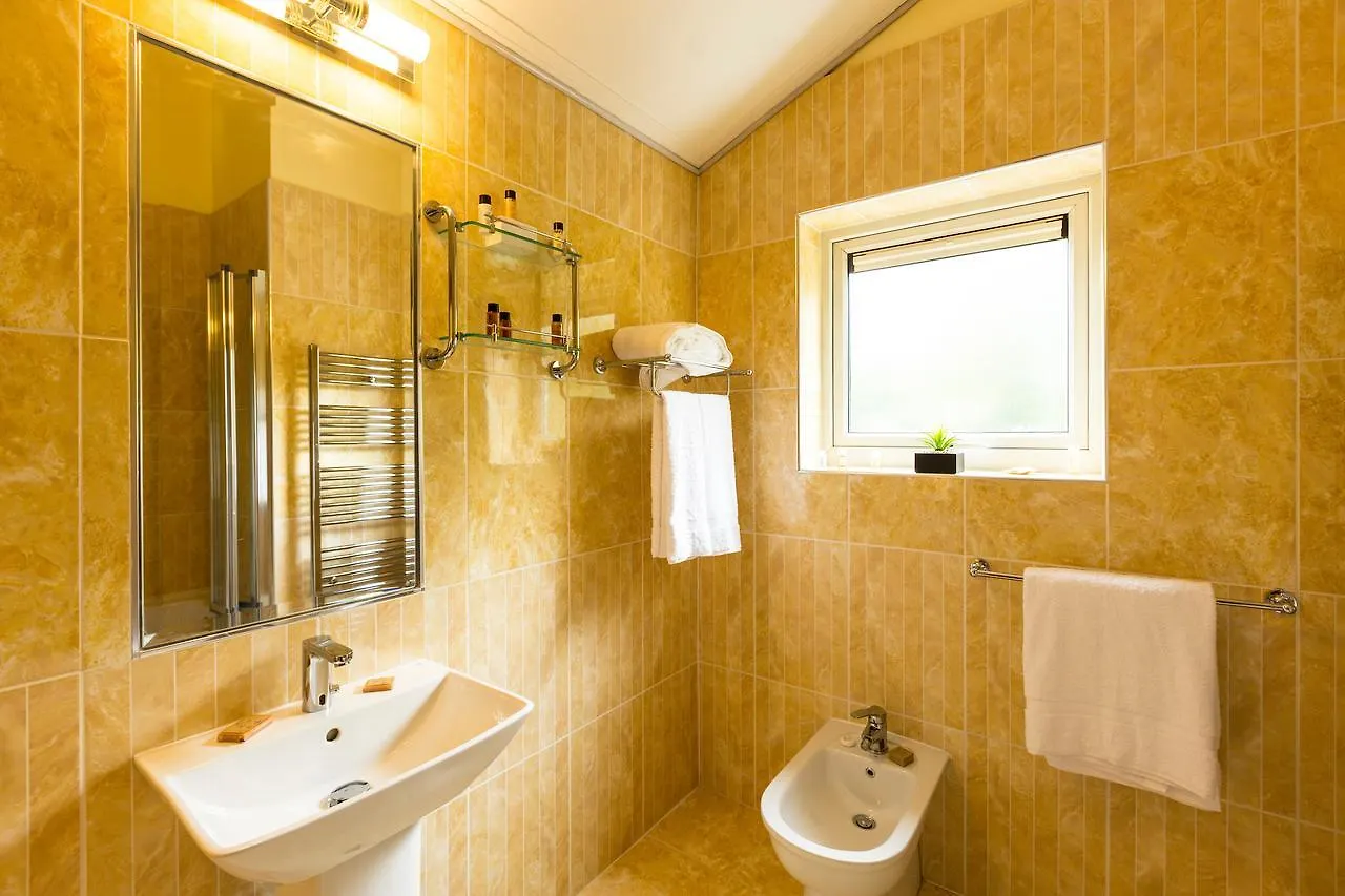 ***  Linton Hotel Luton Лутон Великобритания