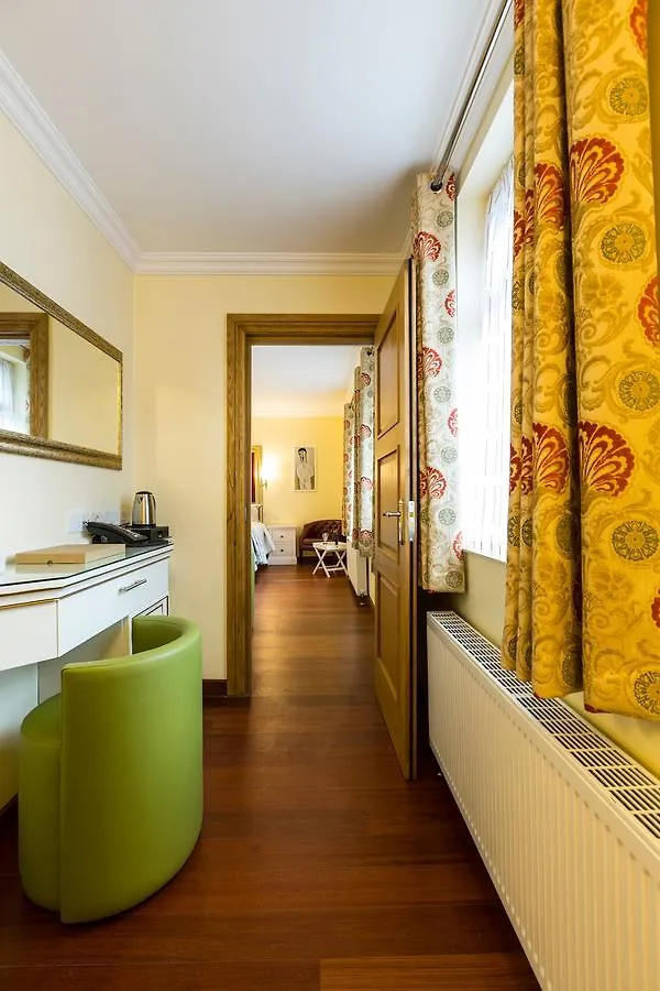 Linton Hotel Luton Лутон